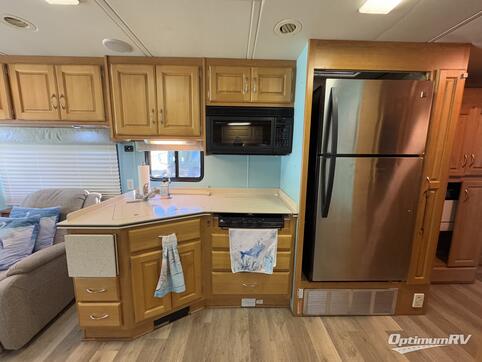 2007 Safari Simba 34SBD RV Photo 4