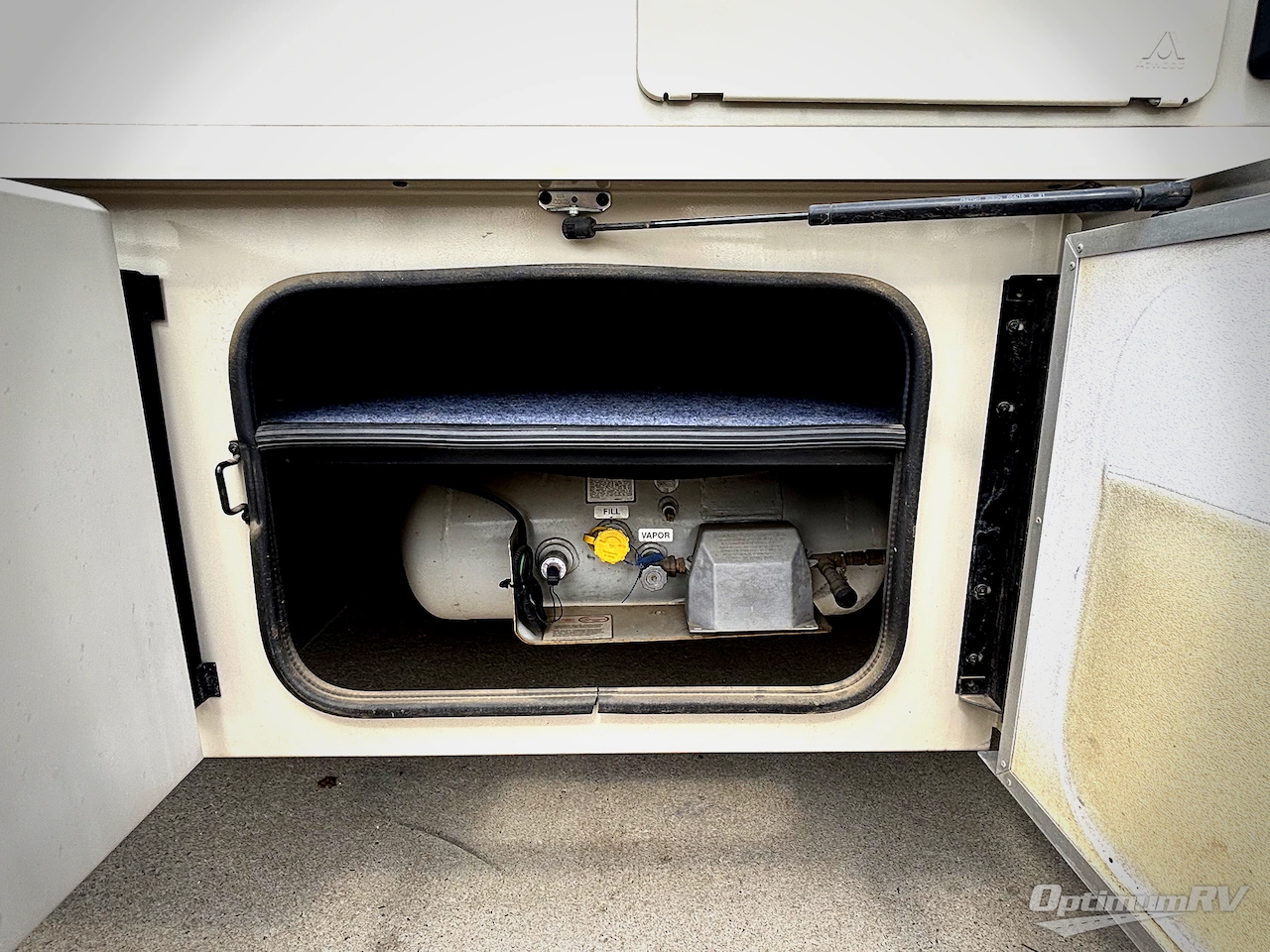2017 Fleetwood Flair 31B Photo 24