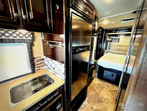 2017 Thor Siesta Sprinter 24SR RV Photo 3