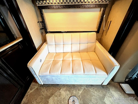 2017 Thor Siesta Sprinter 24SR RV Photo 4