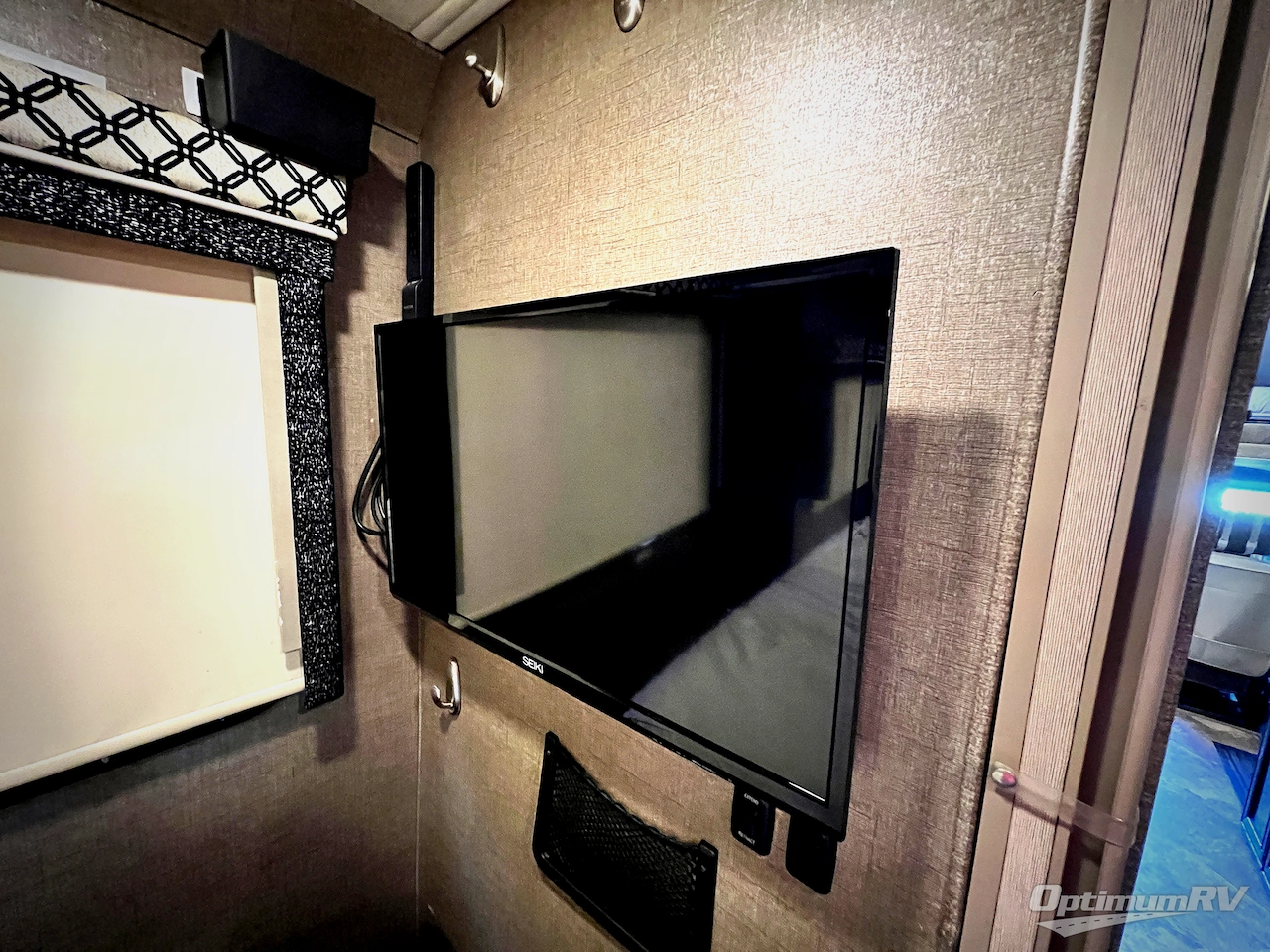 2017 Thor Siesta Sprinter 24SR Photo 15