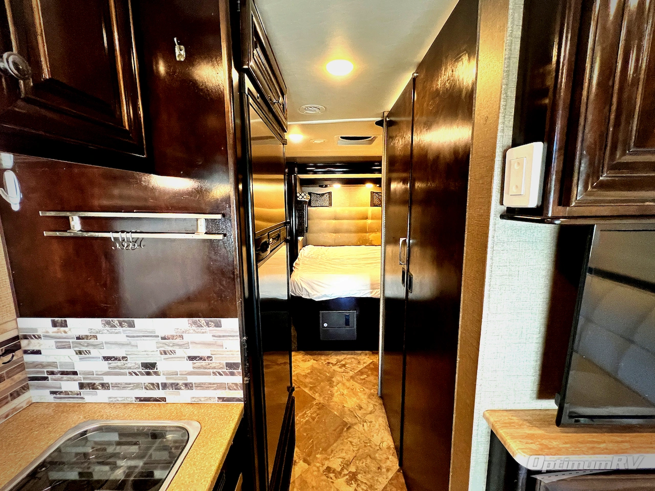 2017 Thor Siesta Sprinter 24SR Photo 4