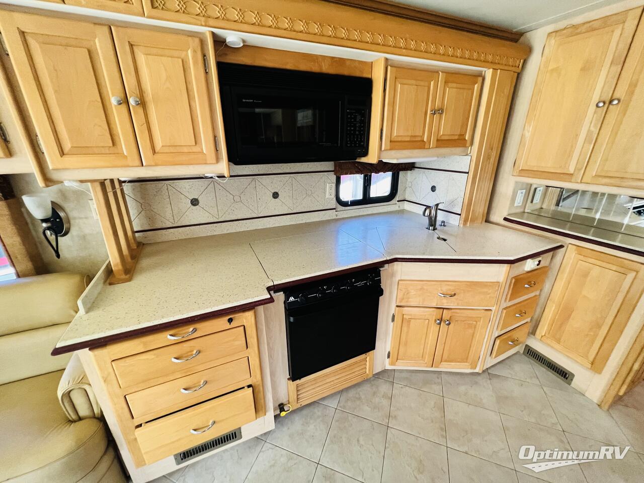 2007 Tiffin Phaeton 40QSH Photo 11