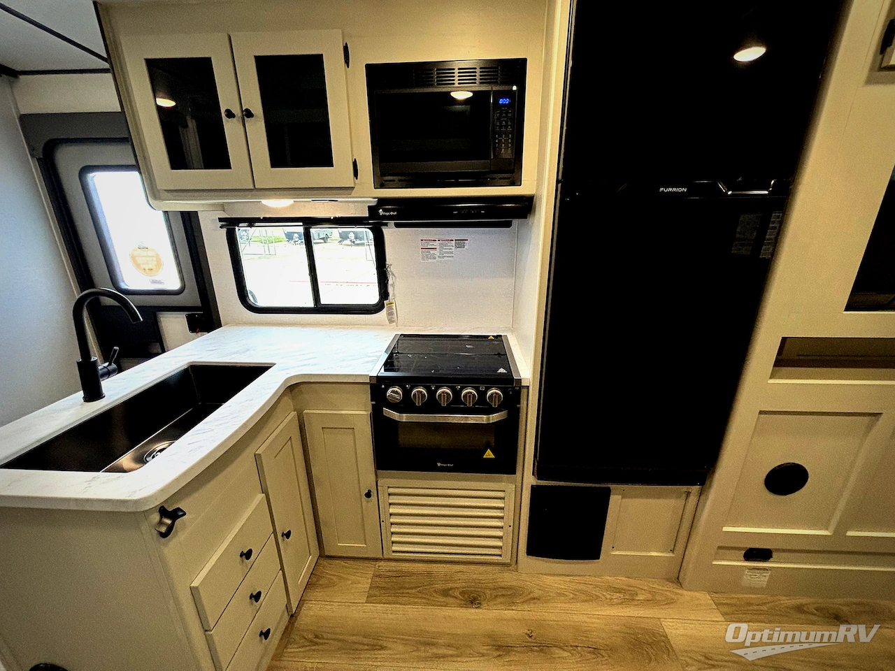 2025 Coachmen Northern Spirit Ultra Lite 2963BH Photo 8