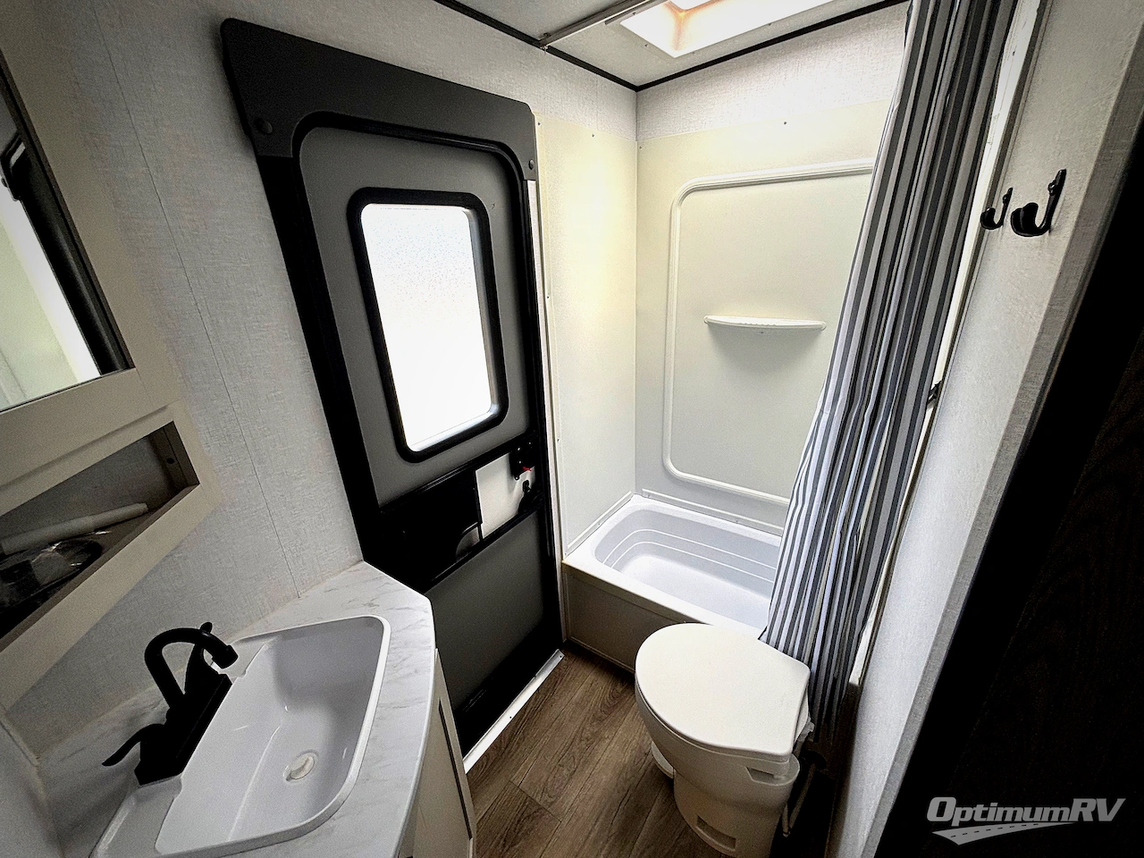 2025 Coachmen Northern Spirit Ultra Lite 2963BH Photo 12