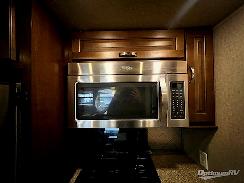 2016 Forest River Cedar Creek Silverback 29RE RV Photo 2
