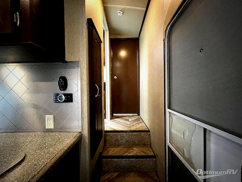 2016 Forest River Cedar Creek Silverback 29RE RV Photo 3