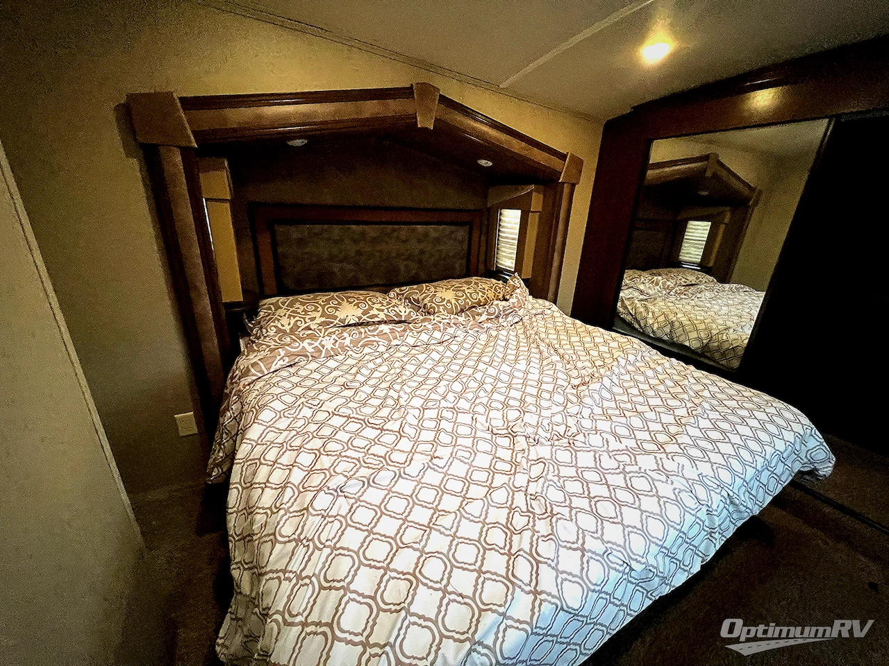 2016 Forest River Cedar Creek Silverback 29RE Photo 22