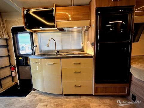 2019 Winnebago View 24J RV Photo 3