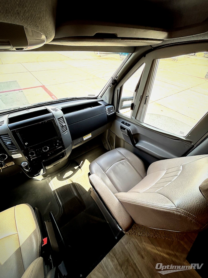 2019 Winnebago View 24J Photo 7