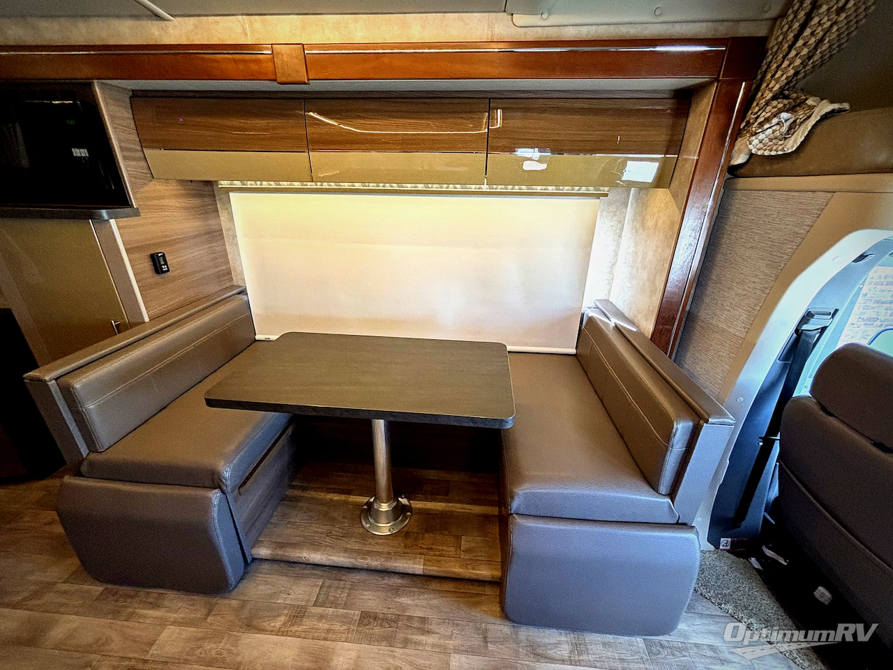 2019 Winnebago View 24J Photo 15
