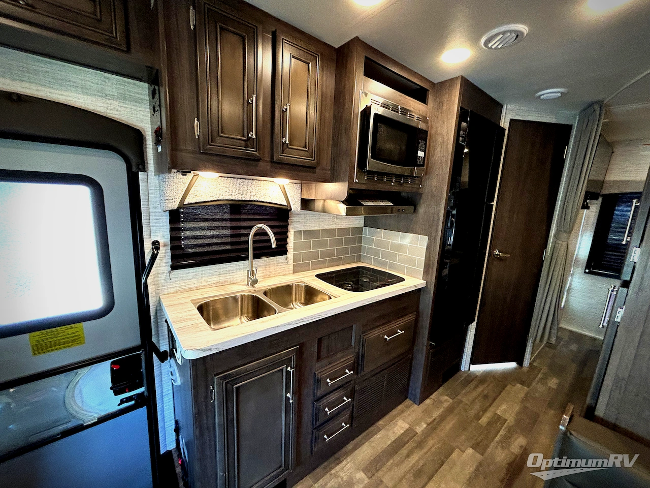 2024 Entegra Odyssey SE 22CF Photo 6