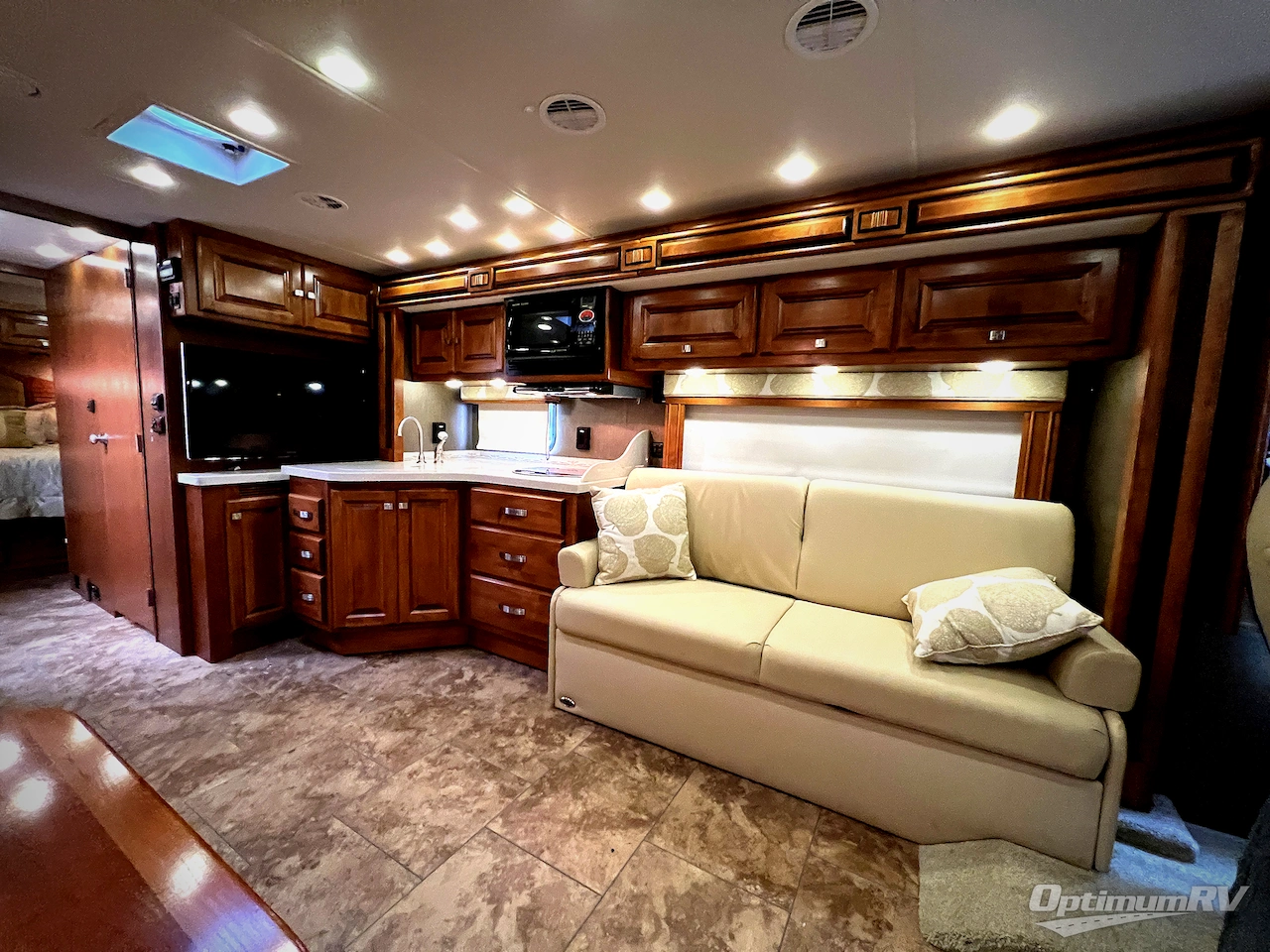 2013 Tiffin Allegro Breeze 32 BR Photo 14