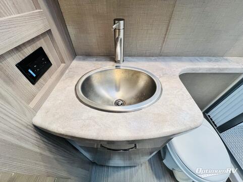 2022 Thor Tiburon Sprinter 24FB RV Photo 4