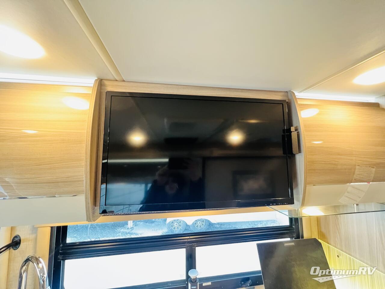 2022 Thor Tiburon Sprinter 24FB Photo 8