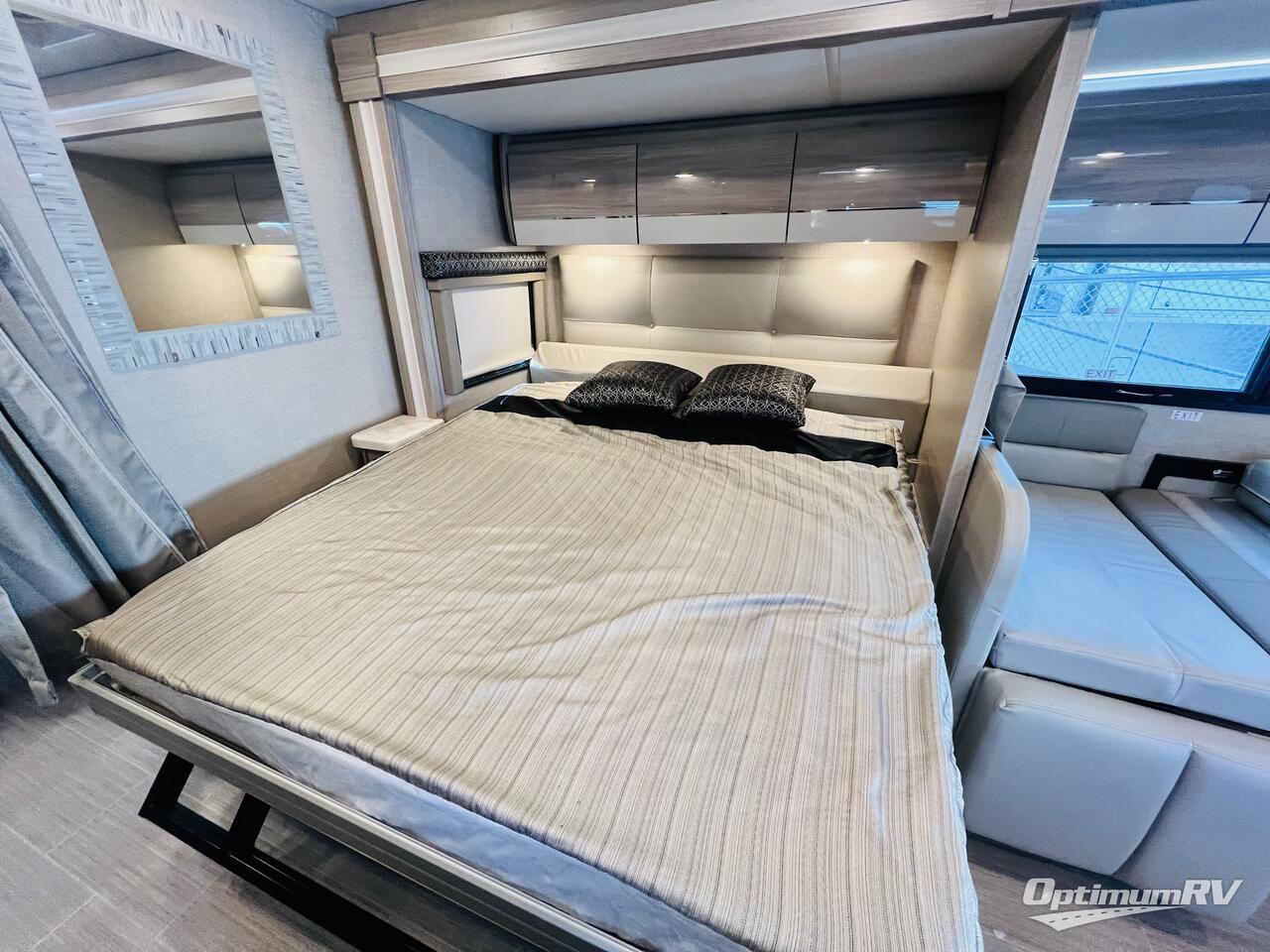 2022 Thor Tiburon Sprinter 24FB Photo 12