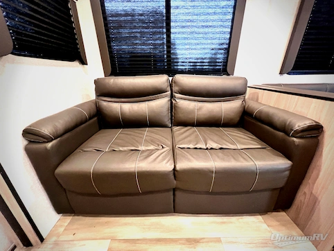 2023 Coachmen Northern Spirit Ultra Lite 2963BH RV Photo 3