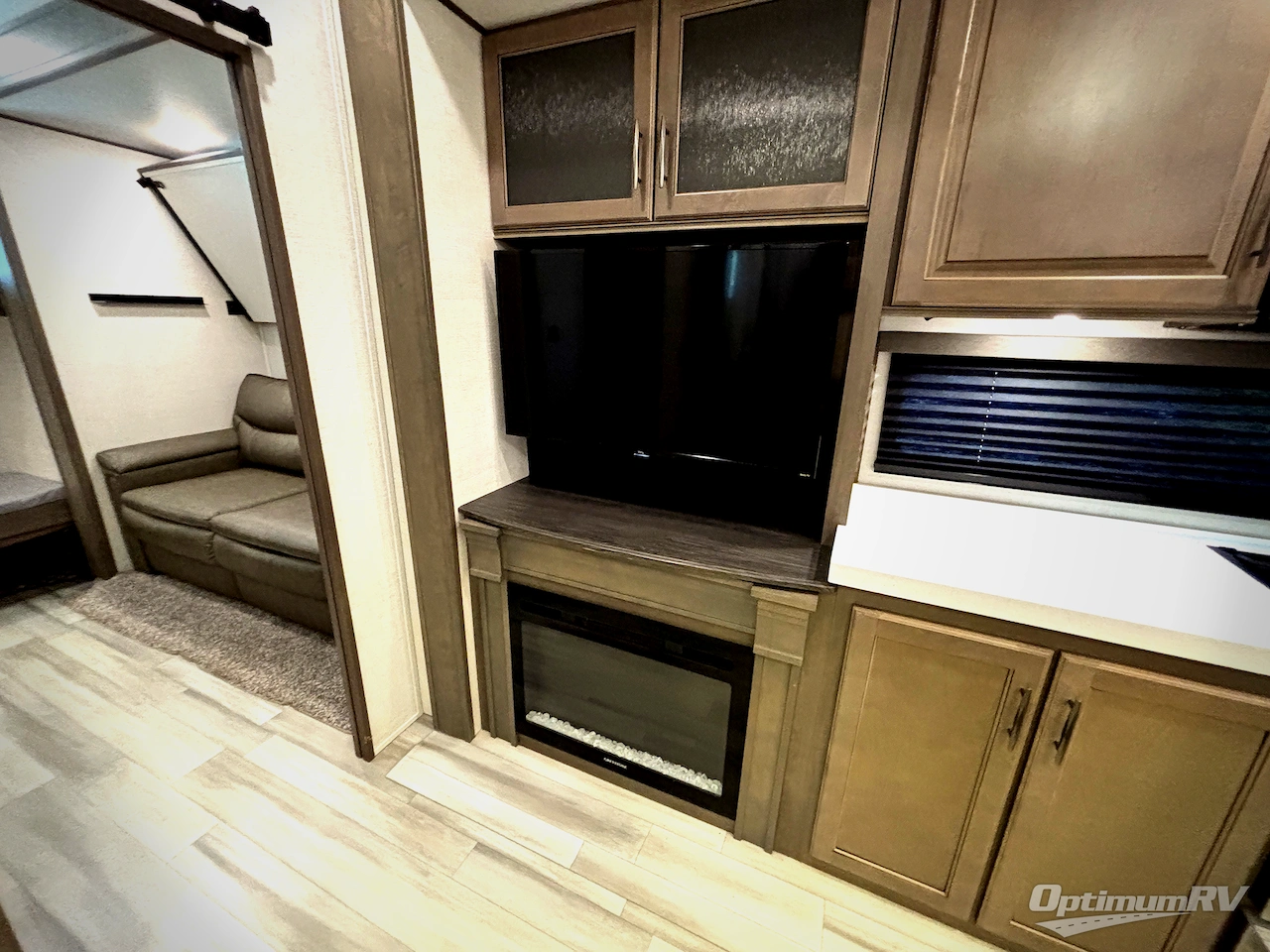 2023 Grand Design Solitude S-Class 3740BH Photo 20