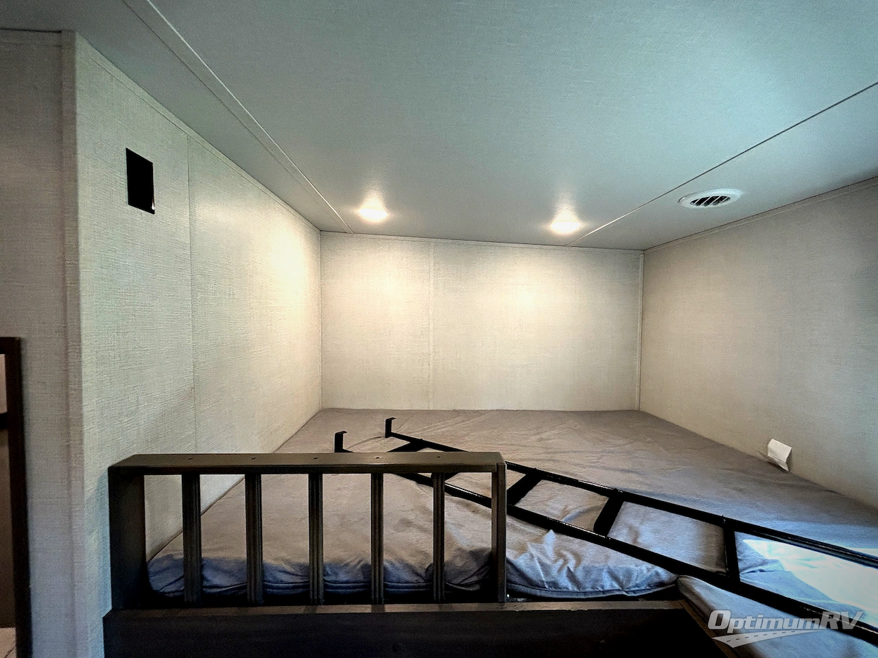 2023 Grand Design Solitude S-Class 3740BH Photo 29