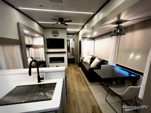 2025 Palomino Columbus 384RKH RV Photo 3