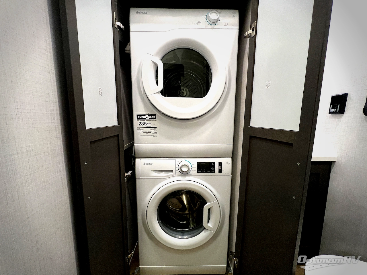 2025 Palomino Columbus 384RKH Photo 46