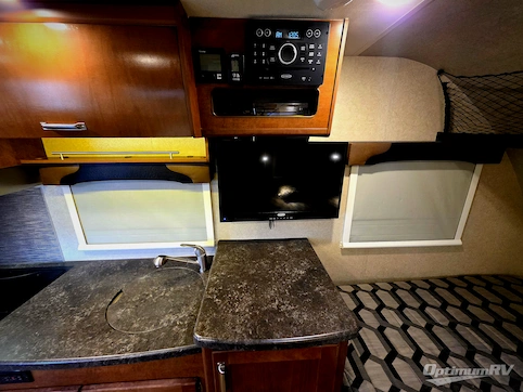 2019 Lance Lance Travel Trailers 1475 RV Photo 4