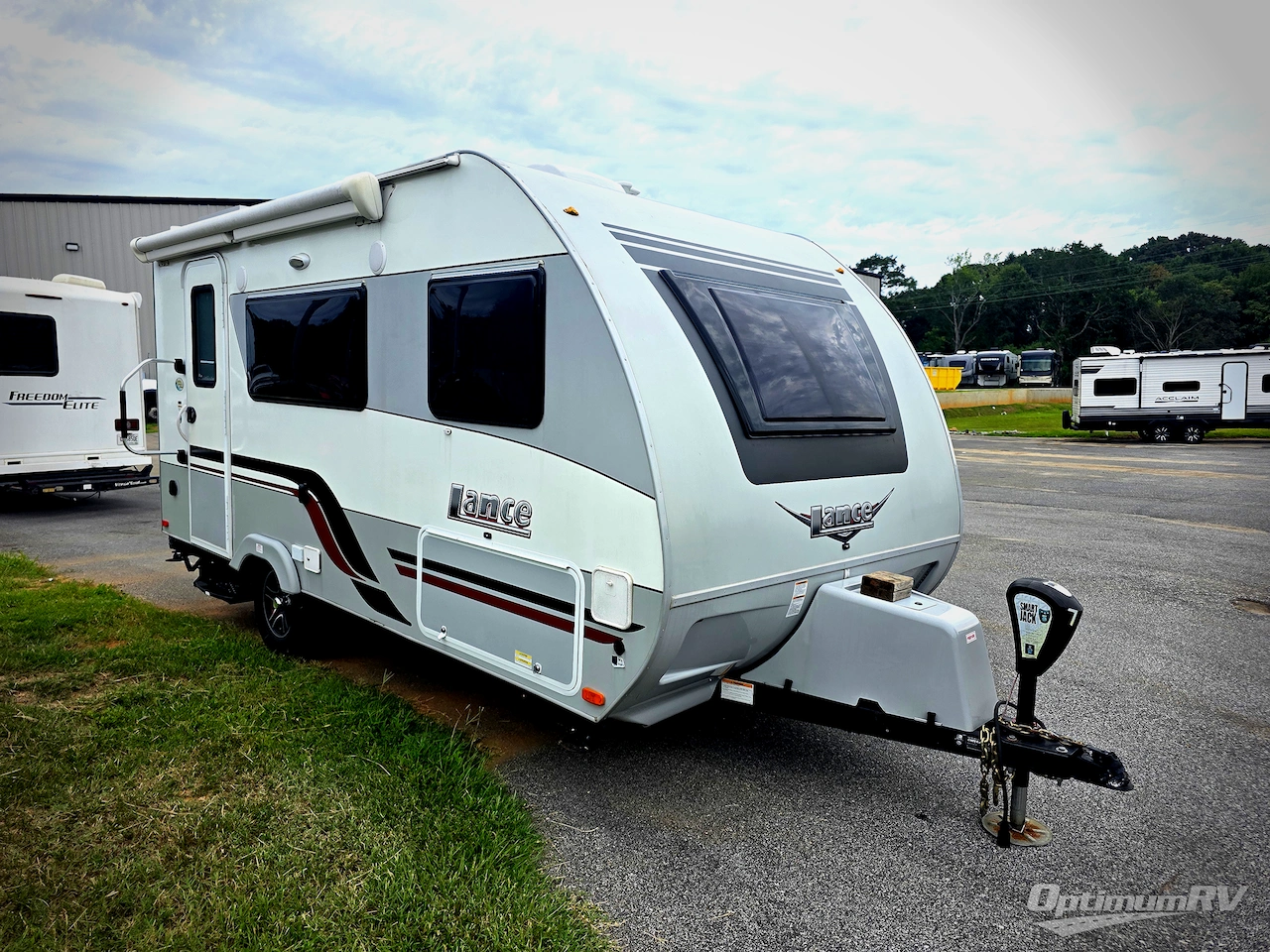 2019 Lance Lance Travel Trailers 1475 Photo 1