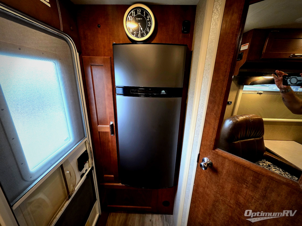 2019 Lance Lance Travel Trailers 1475 Photo 8