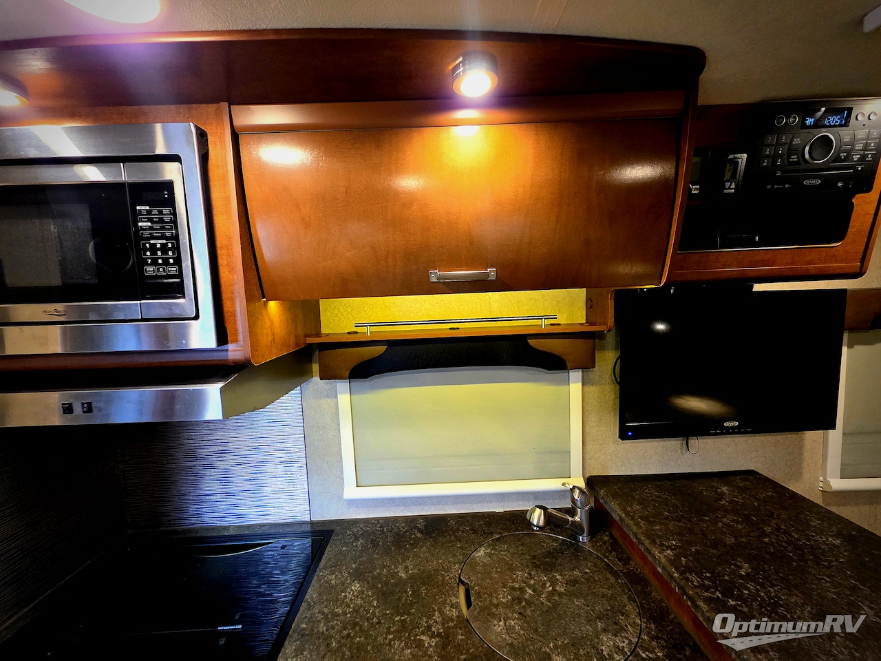 2019 Lance Lance Travel Trailers 1475 Photo 11