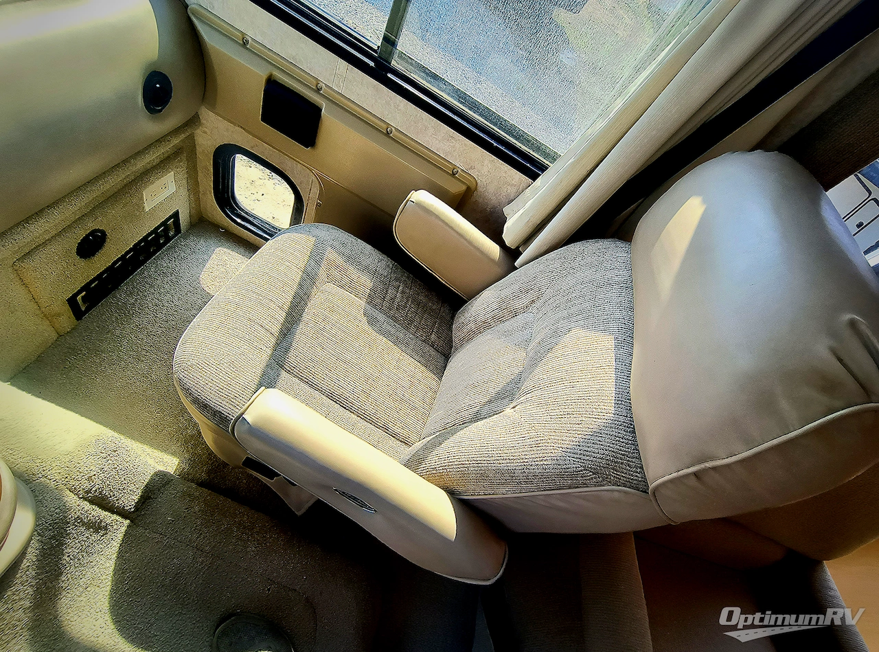 2004 Tiffin Open Road Allegro 32BA Photo 6