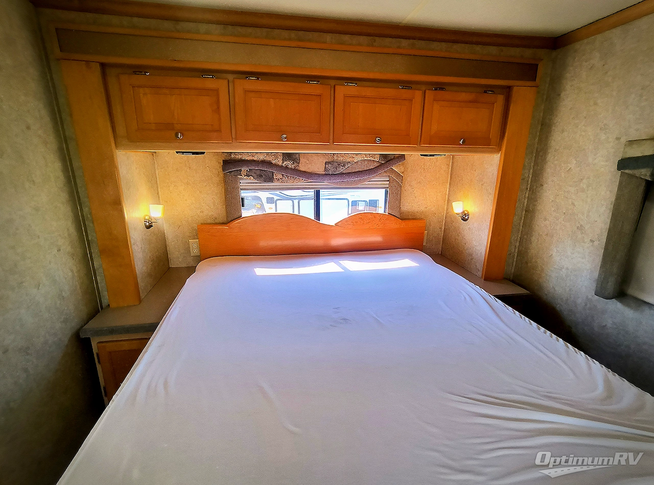 2004 Tiffin Open Road Allegro 32BA Photo 18