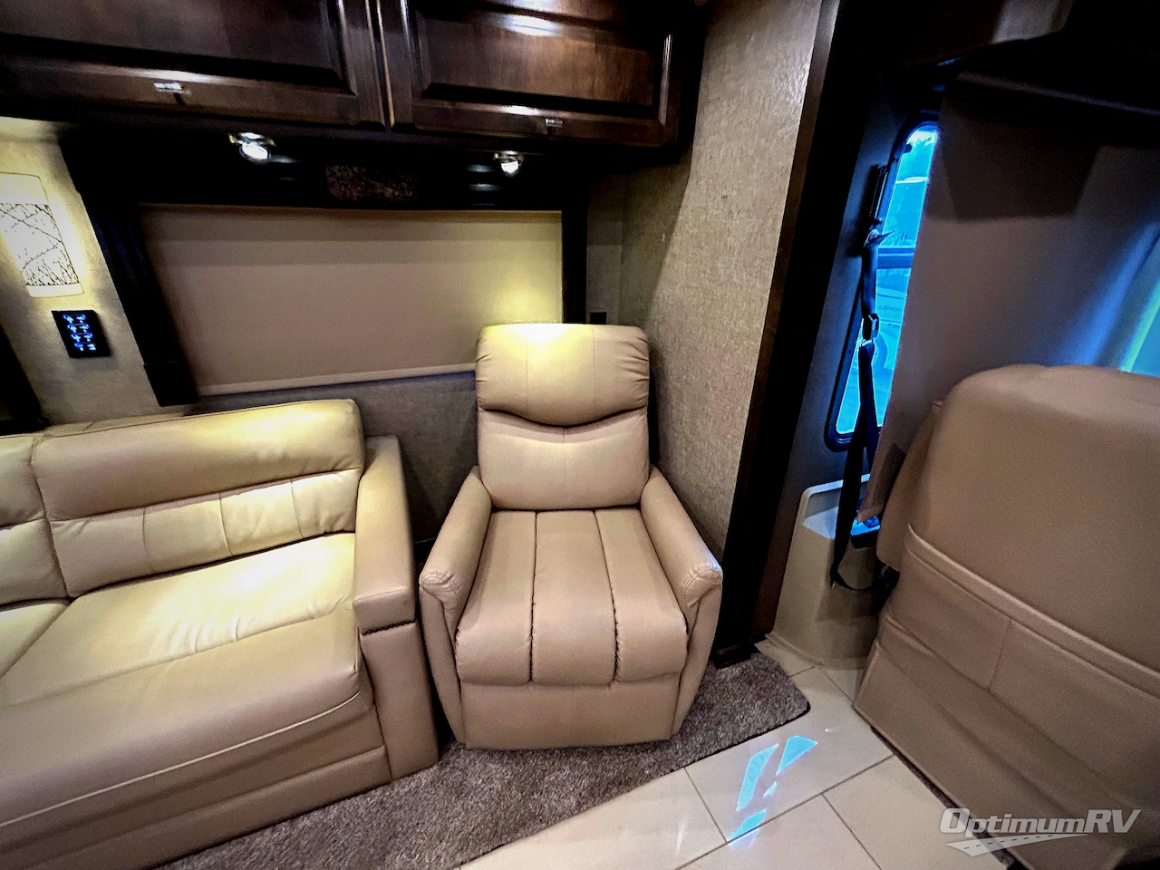 2019 Tiffin Allegro RED 37PA Photo 11