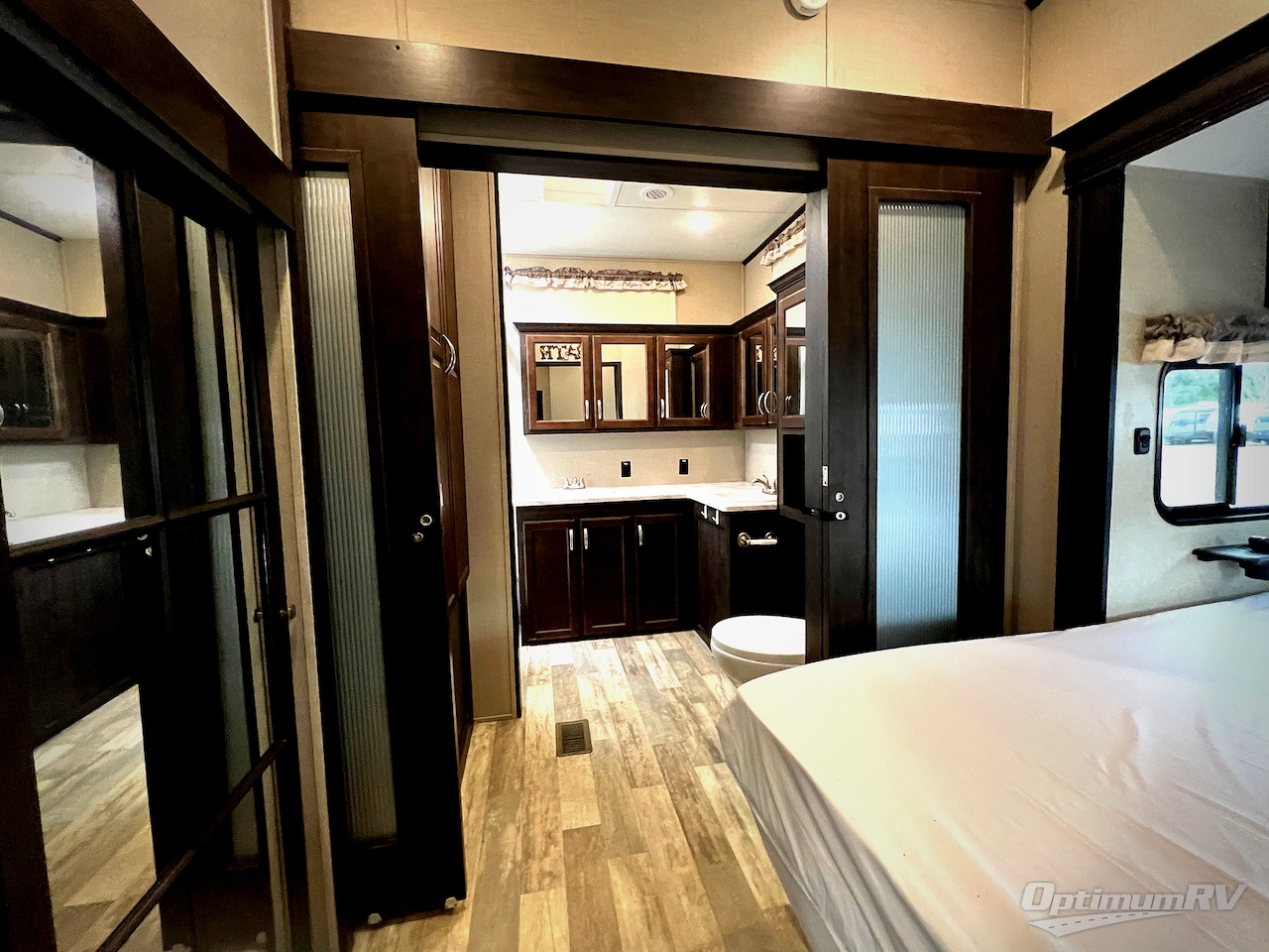 2020 Coachmen Brookstone 344FL Photo 22