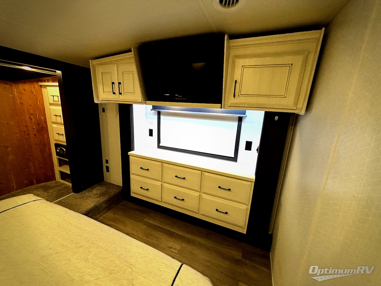 2022 DRV Luxury Suites Mobile Suites 40KSSB4 Photo 10