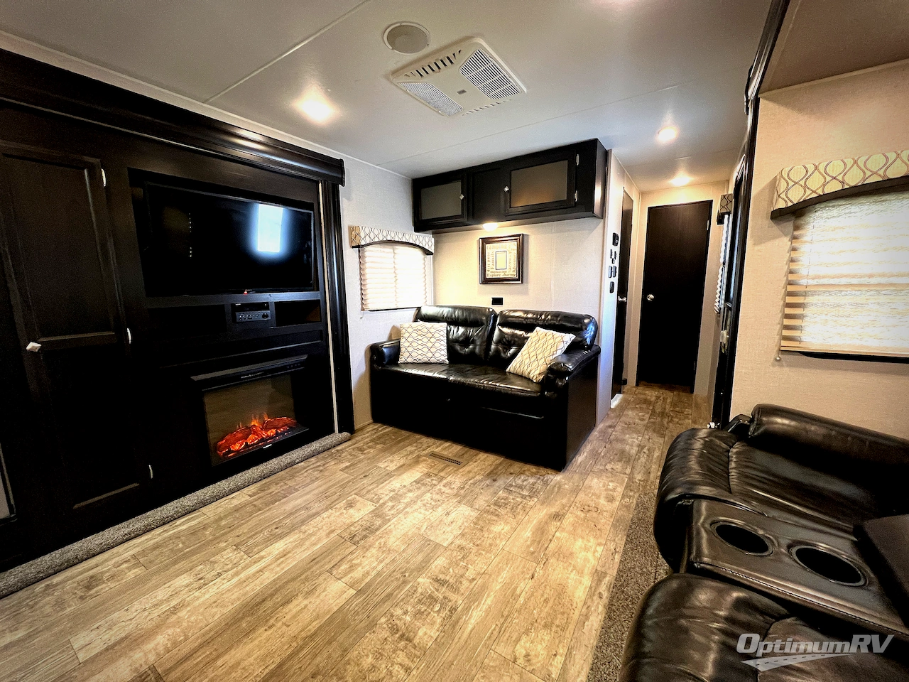 2018 Venture SportTrek 312VRK Photo 6