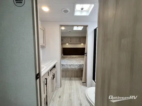 2025 East To West Della Terra 312BH RV Photo 3