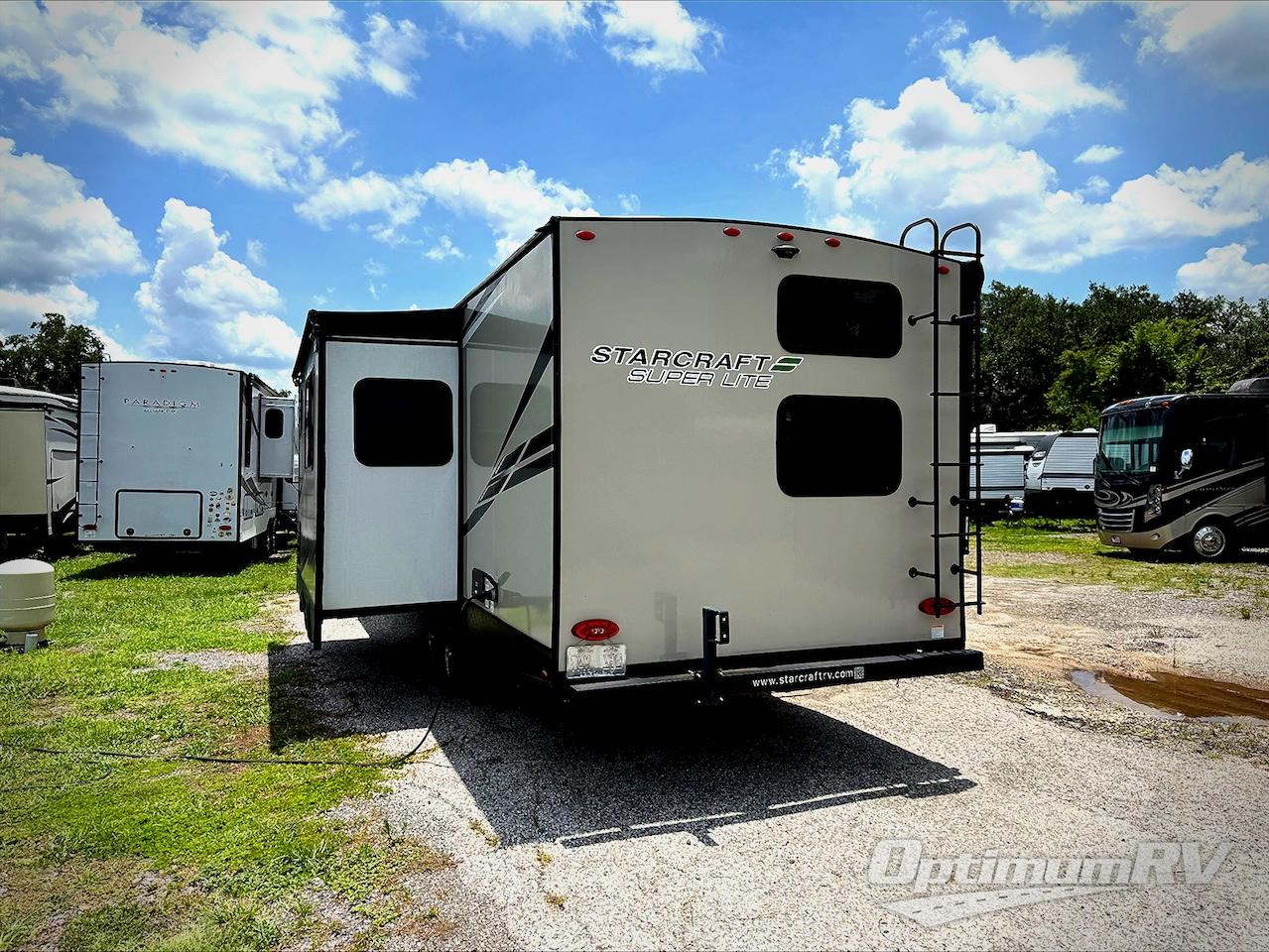 2022 Starcraft Super Lite 241BH Photo 2