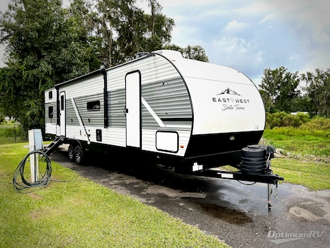 New 2025 East To West Della Terra 312BH Featured Photo
