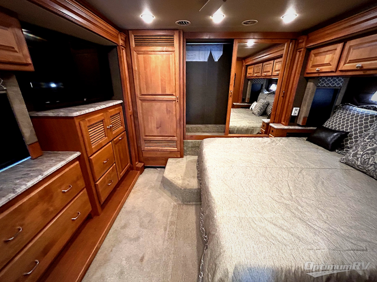 2017 Tiffin Allegro RED 33 AA Photo 15