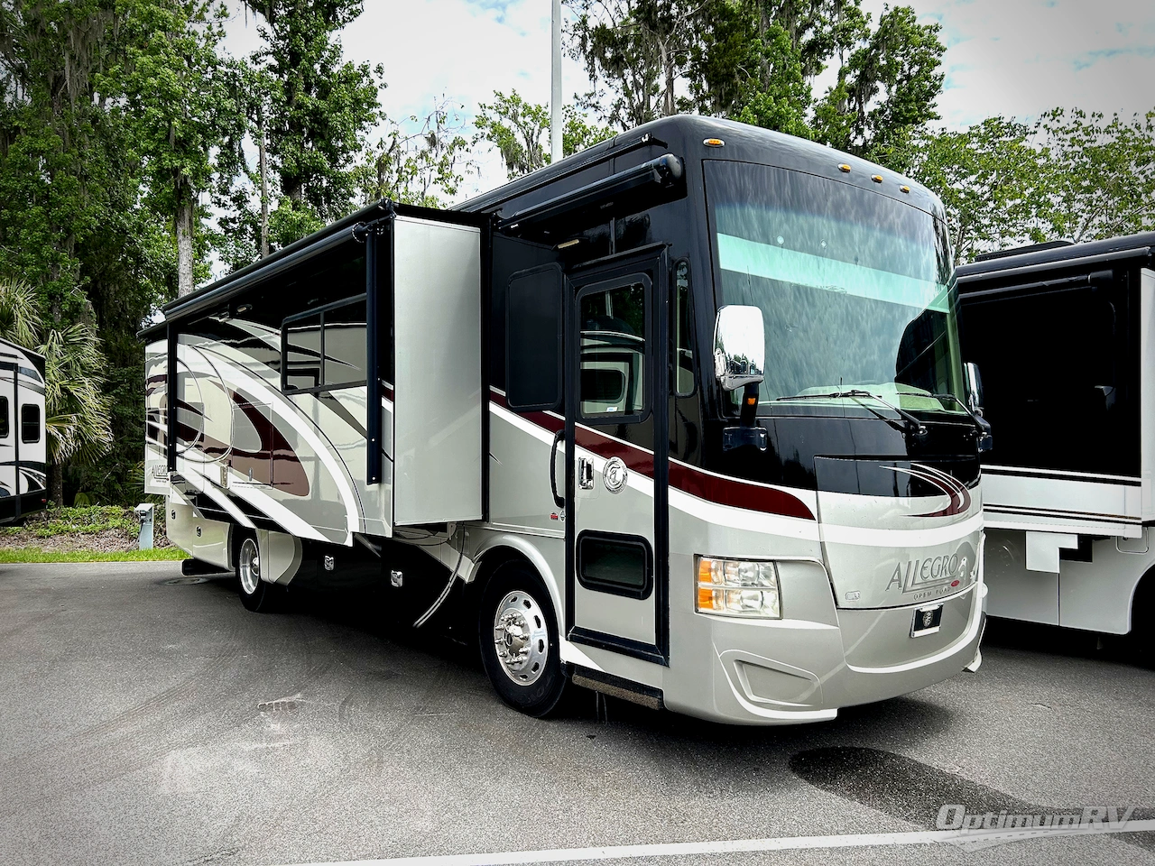 2017 Tiffin Allegro RED 33 AA Photo 1