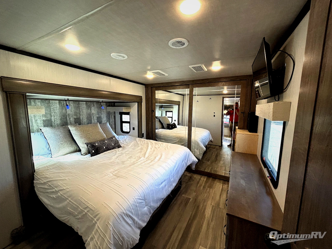 2022 Forest River Cedar Creek 291RW Photo 10