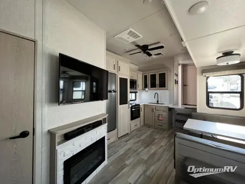 2023 Forest River Flagstaff Classic 529RWS RV Photo 2