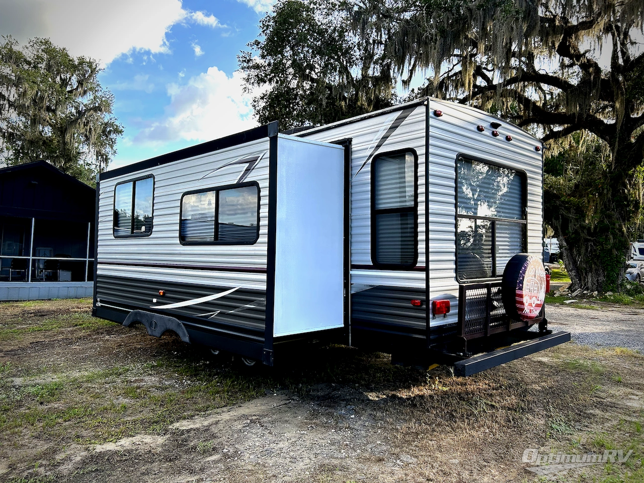 2017 Heartland Pioneer RL 250 Photo 3