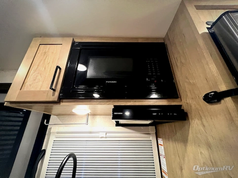 2023 Ember Overland Series 191MDB RV Photo 2