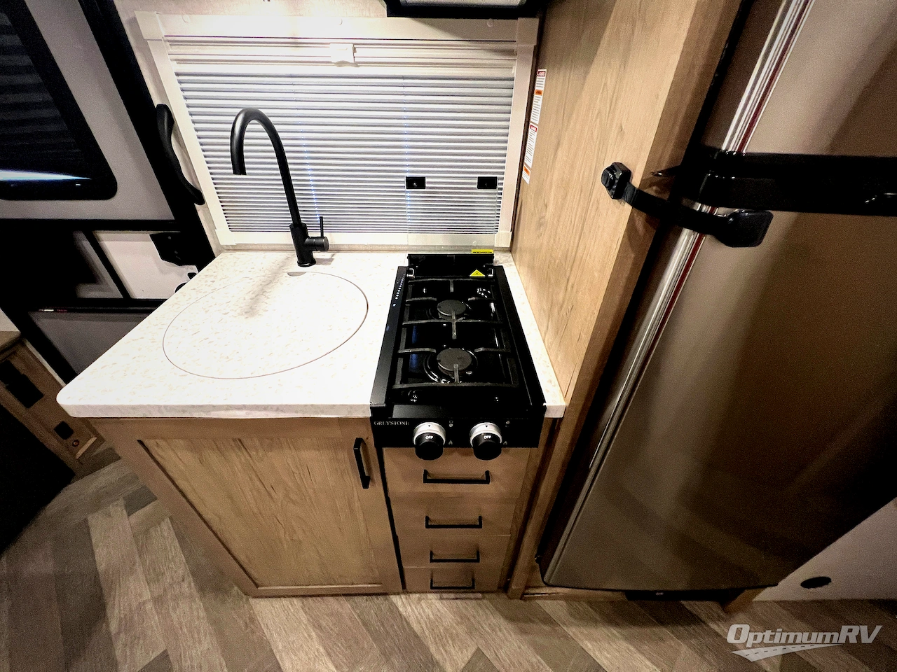 2023 Ember Overland Series 191MDB Photo 7