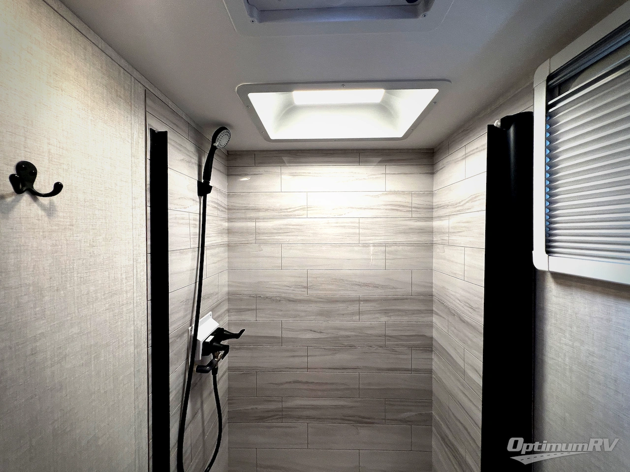 2023 Ember Overland Series 191MDB Photo 14