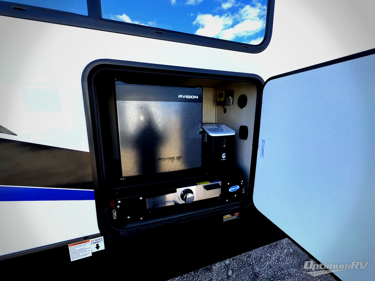 2026 Forest River Vengeance Rogue Armored 32L132 Photo 2