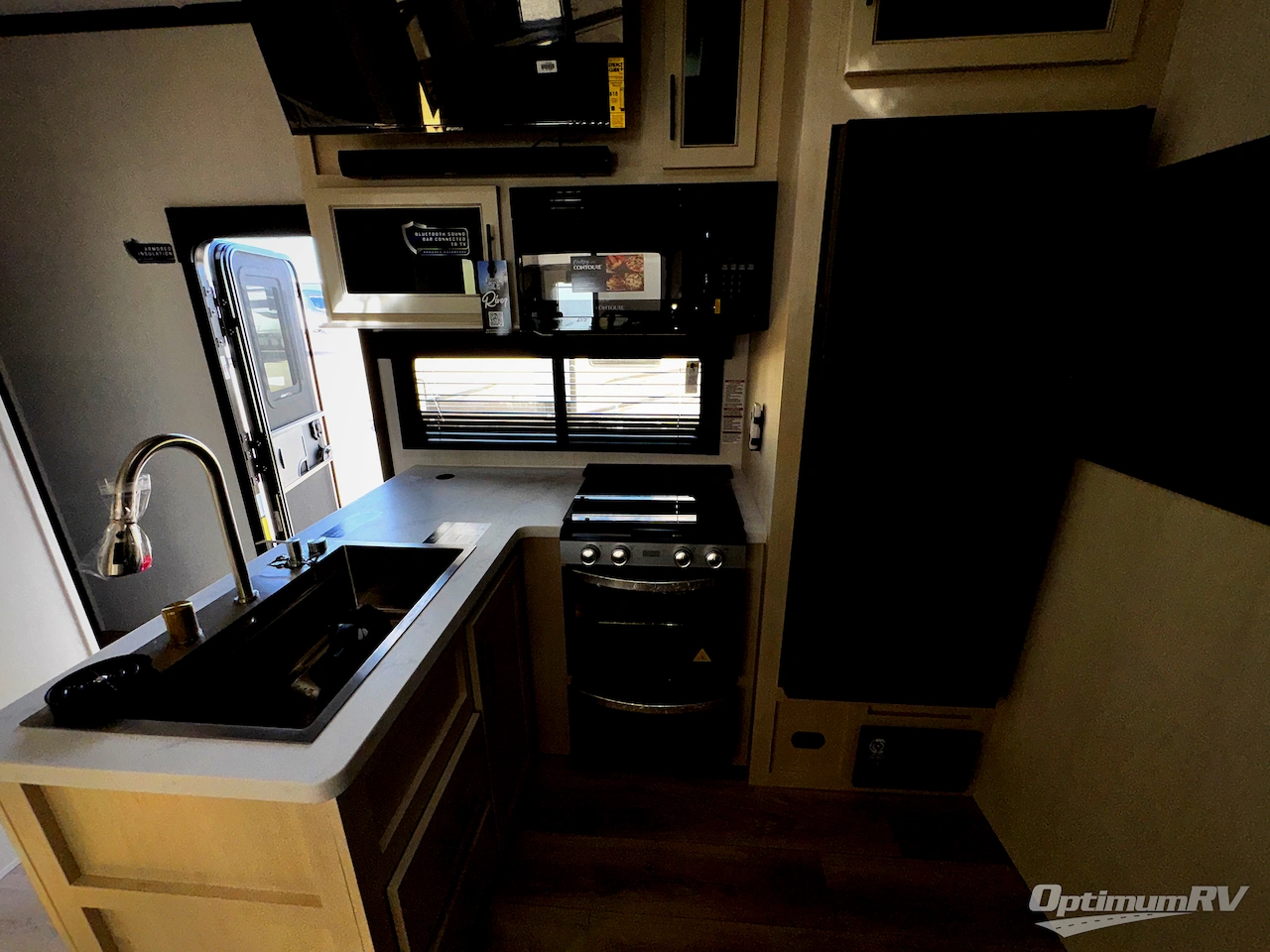 2026 Forest River Vengeance Rogue Armored 32L132 Photo 8