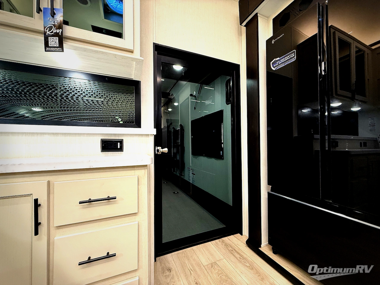 2026 Forest River Vengeance Rogue Armored 4015 Photo 18