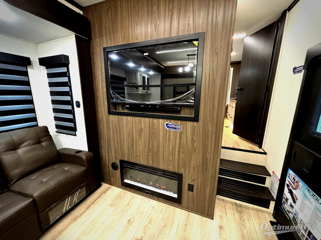 2026 Forest River Vengeance Rogue Armored 391T145 Photo 14